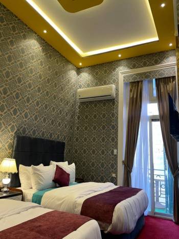 Deluxe Twin Room24
